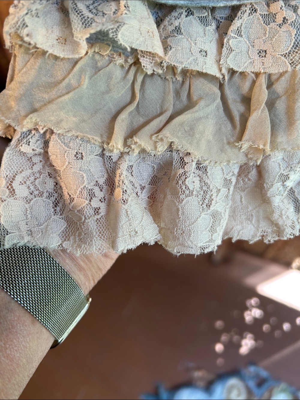 Soft Surroundings Light Gray Long-Sleeve Top with Distressed Cream Lace Trim XL - Picture 3 of 5